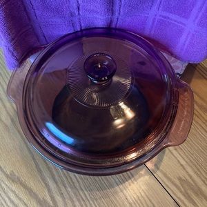 Vintage cranberry visions 4 quart with lid